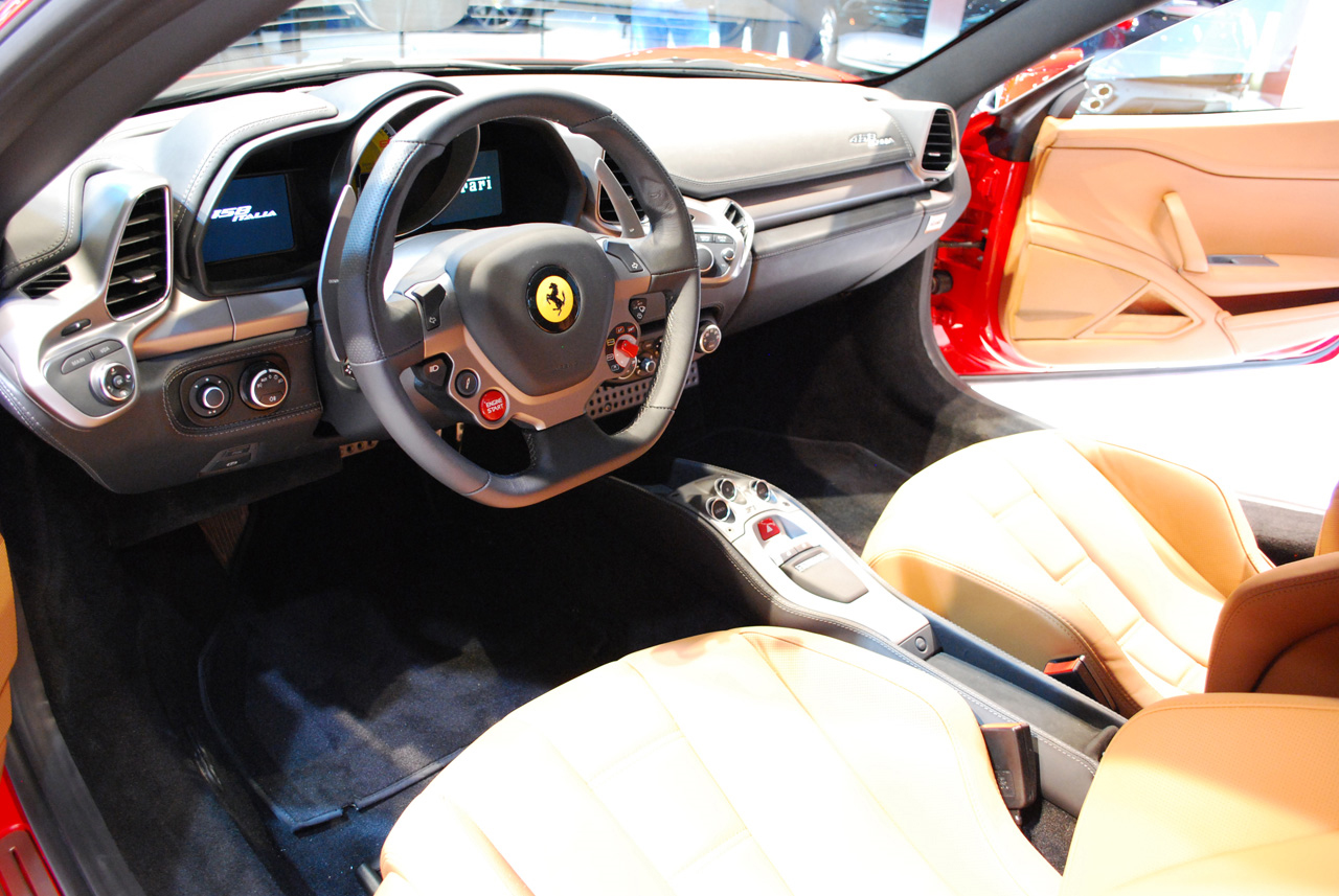 Ferrari 458 Italia Interior